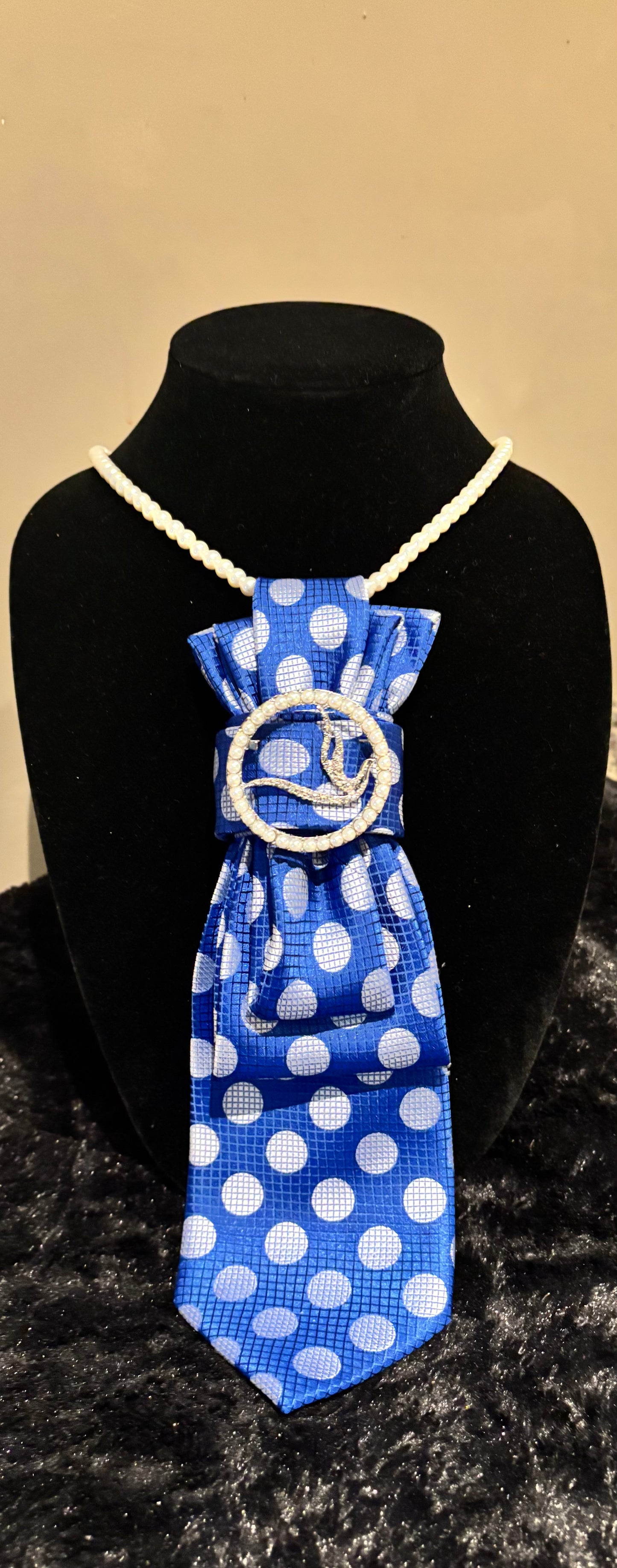 Tie Necklace with Brooch