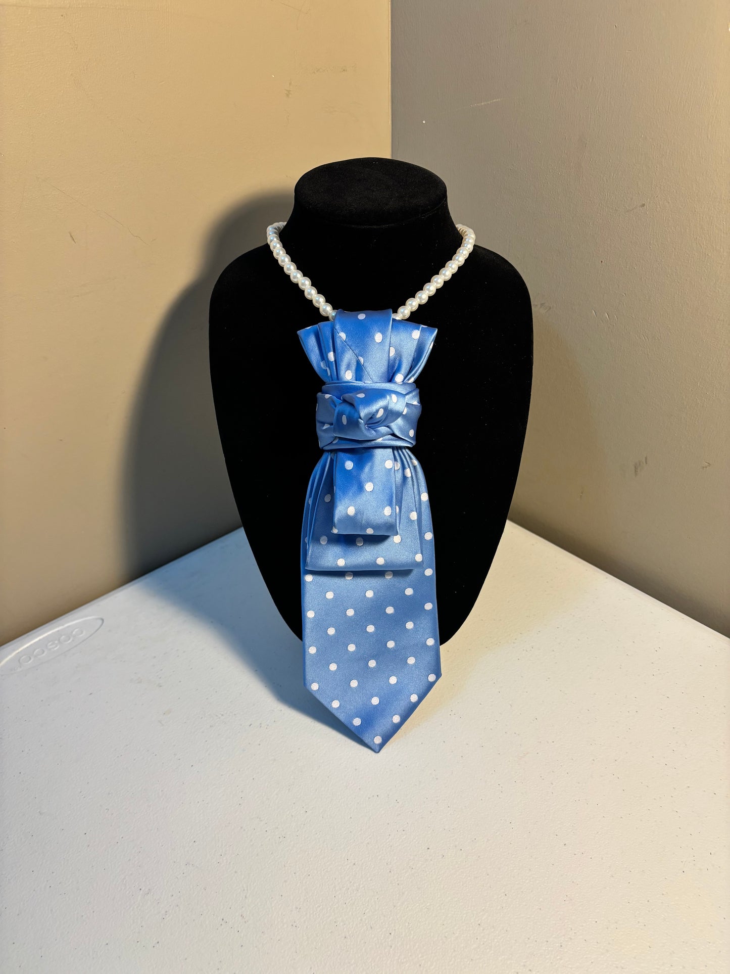 Tie with a “Knot Couture” Knot